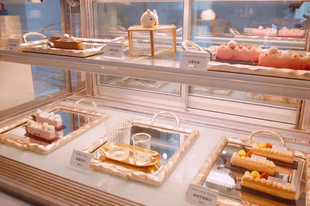 又一家楼中甜品店被爆出来了，它凭什么一夜蹿红？